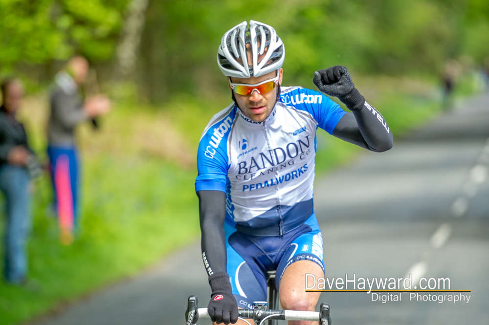 Ashley Cox CC Luton wins Open Road Race